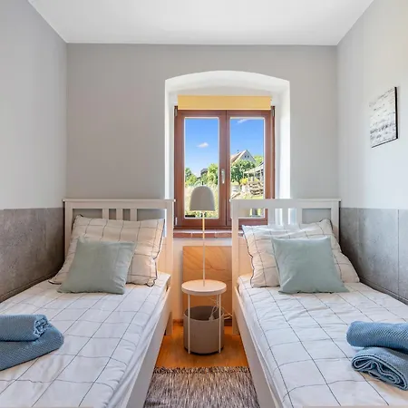 By Interhome Svatá